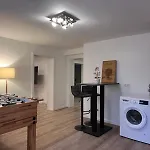 Neu! Grosse 3 Mit Kueche Und Bad, 90 Qm Mit Netflix Und Ps5 Kaiserslautern
