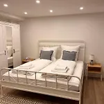 Neu! Grosse 3 Mit Kueche Und Bad, 90 Qm Mit Netflix Und Ps5 Appartamento Kaiserslautern