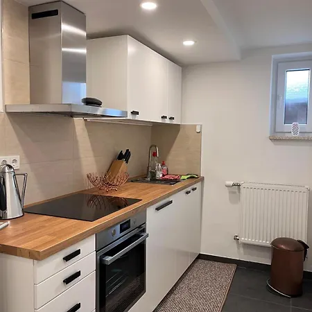 Neu! Grosse Ferienwohnung 3 Zimmer Mit Kueche Und Bad, 90 Qm Mit Netflix Und Ps5 *