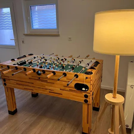 Neu! Grosse Ferienwohnung 3 Zimmer Mit Kueche Und Bad, 90 Qm Mit Netflix Und Ps5 Apartment Kaiserslautern