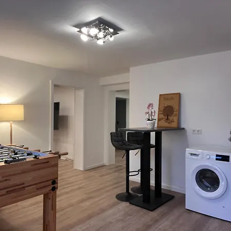 Neu! Grosse 3 Mit Kueche Und Bad, 90 Qm Mit Netflix Und Ps5 Καϊζερσλάουτερν