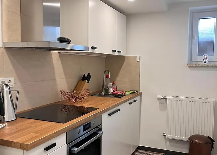 Neu! Grosse 3 Mit Kueche Und Bad, 90 Qm Mit Netflix Und Ps5 *