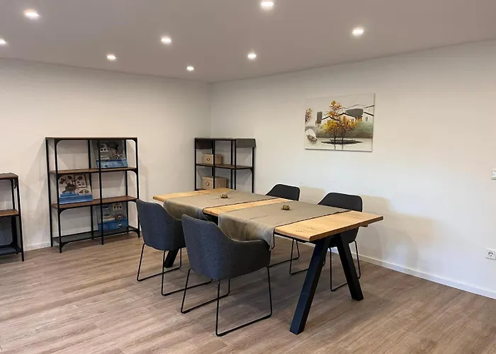 Neu! Grosse 3 Mit Kueche Und Bad, 90 Qm Mit Netflix Und Ps5 Apartamento *